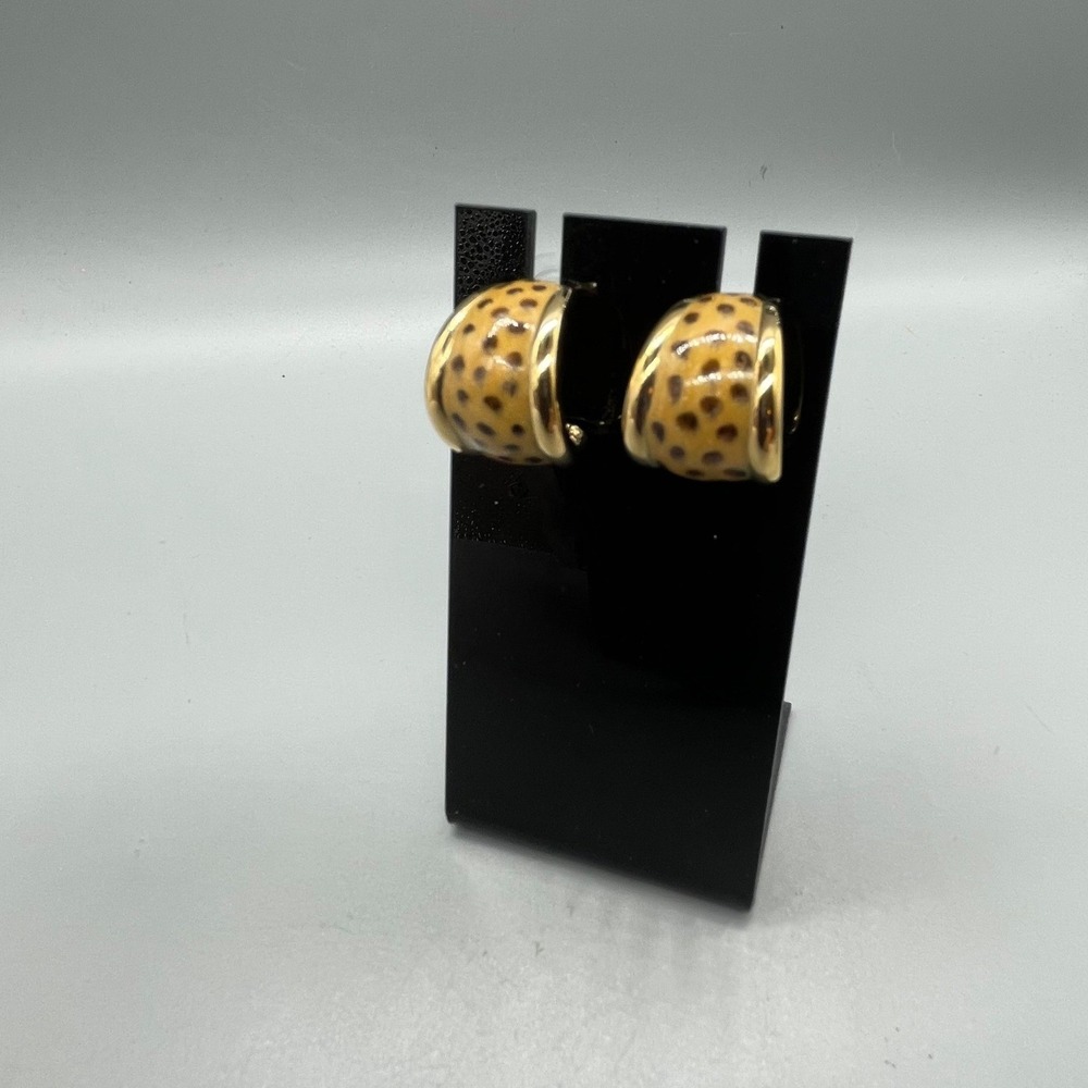 Vintage Gold Tone Animal Print Enamel Chunky J-Hoop Earrings Pierced Post Back
